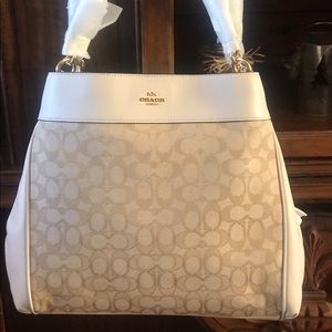 Coach Lexi shoulder bag